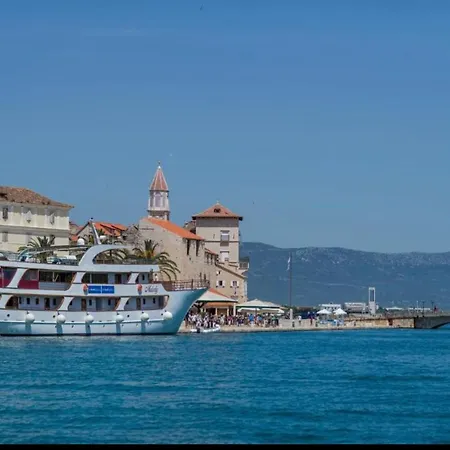 House Mariposa Trogir-seget 아파트 *