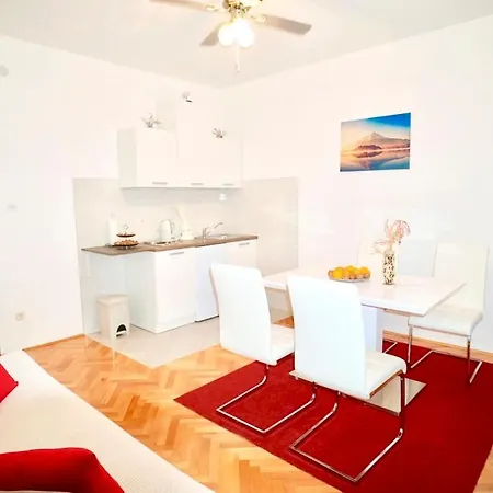 House Mariposa Trogir-seget *