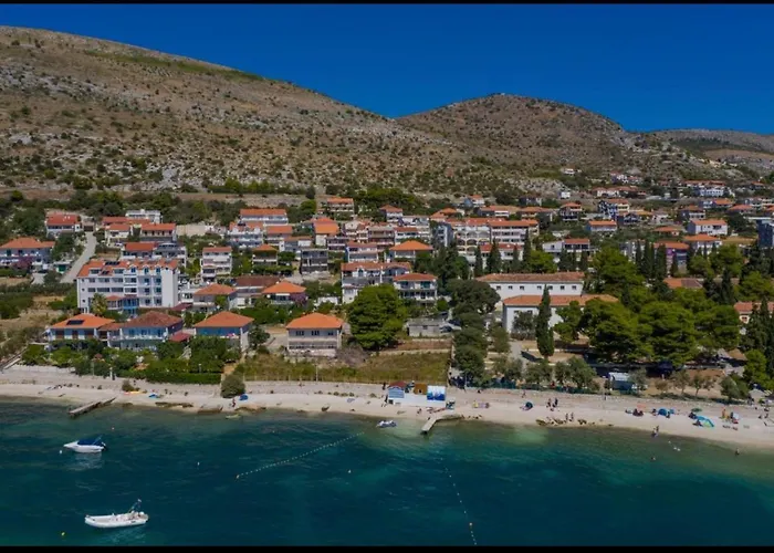 Апартаменты House Mariposa Trogir-seget Трогир