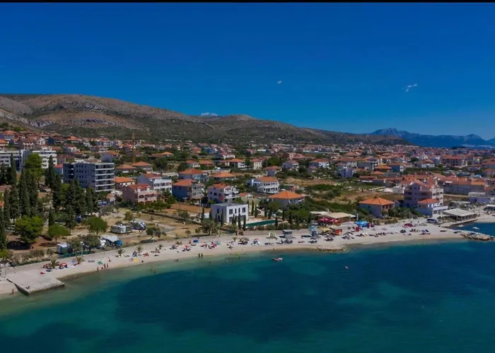 House Mariposa Trogir-seget Daire